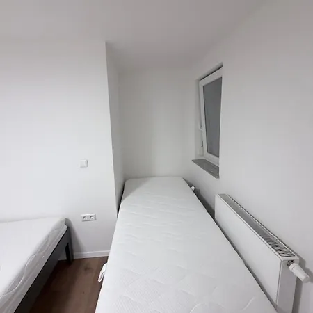 Joker 2 Hostel